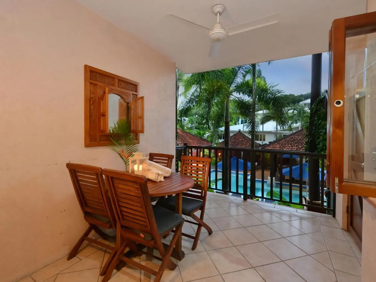 Poolside @ Hibiscus Apartment Port Douglas